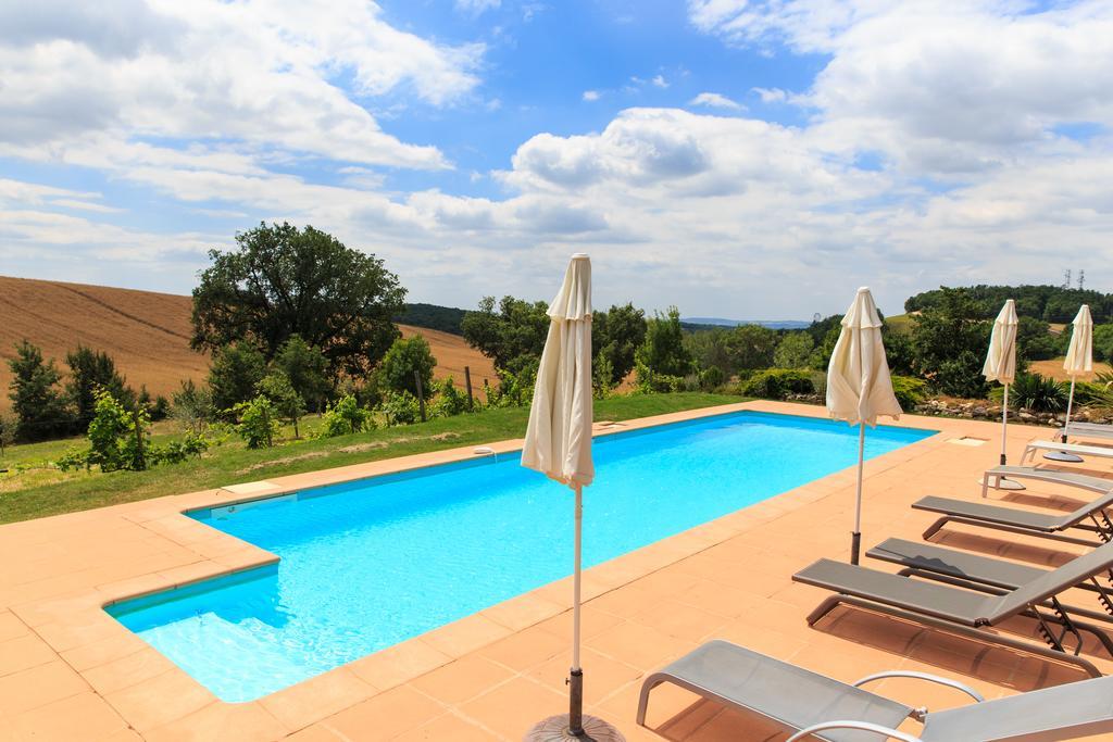 Au Mas Des Calmettes Bed & Breakfast Parisot  Dış mekan fotoğraf