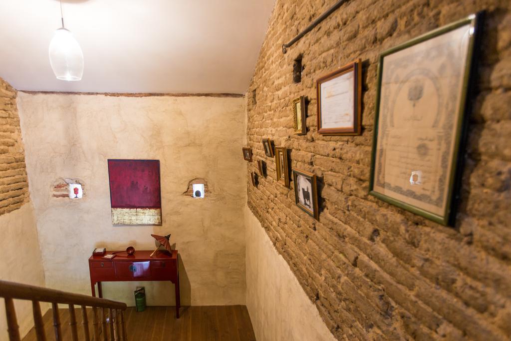 Au Mas Des Calmettes Bed & Breakfast Parisot  Dış mekan fotoğraf