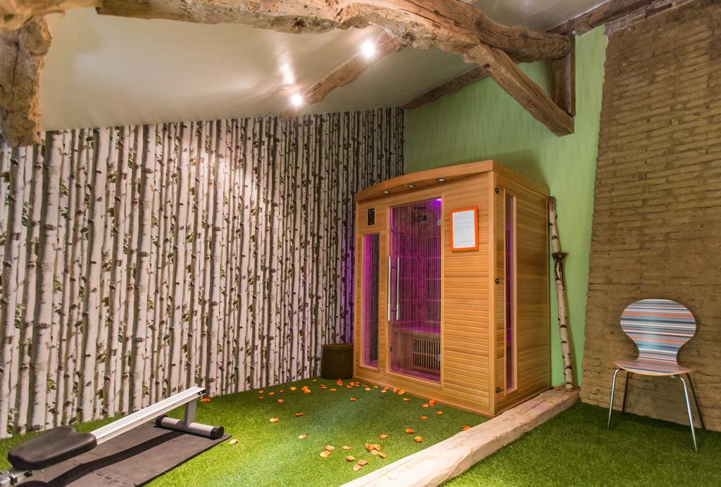 Au Mas Des Calmettes Bed & Breakfast Parisot  Dış mekan fotoğraf